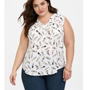 Torrid Harper lipstick georgette pullover tank